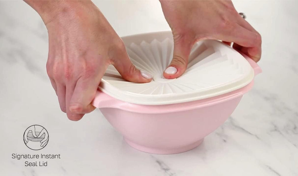 Tupperware Heritage Collection 7.6 Cup Cookie Canister, Vintage Light Pink Color, Dishwasher Safe and BPA Free Container (1.8 L)