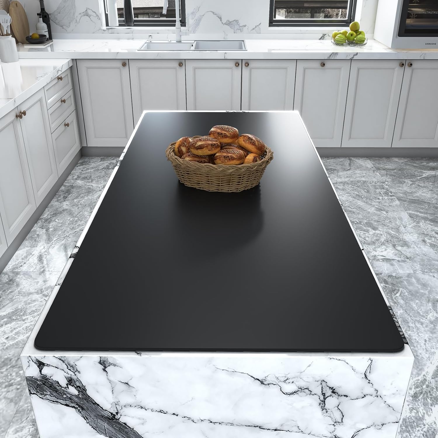 Warome Heat Resistant Mat, 47"x 23" Silicone Mat, Extra Large Silicone Mats for Kitchen Countert, Nonslip Kitchen Countertop Protector for Baking/Crafts, No Creases-Black