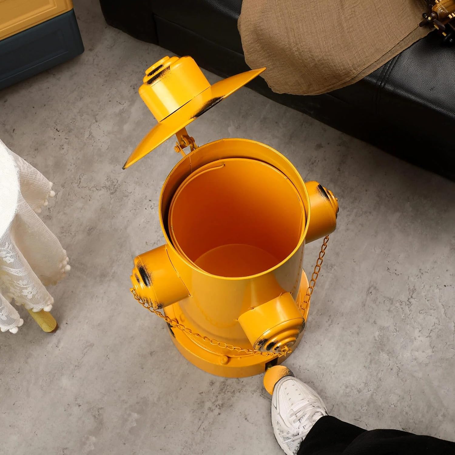 Hoolerry Fire Hydrant Trash Can Retro Creative Garbage Can with Inner Bucket Large Capacity Wrought Iron Pedal Trash Can Indoor Outdoor Waste Bins for Park Garden Kitchen Garbage (Yellow, Medium)