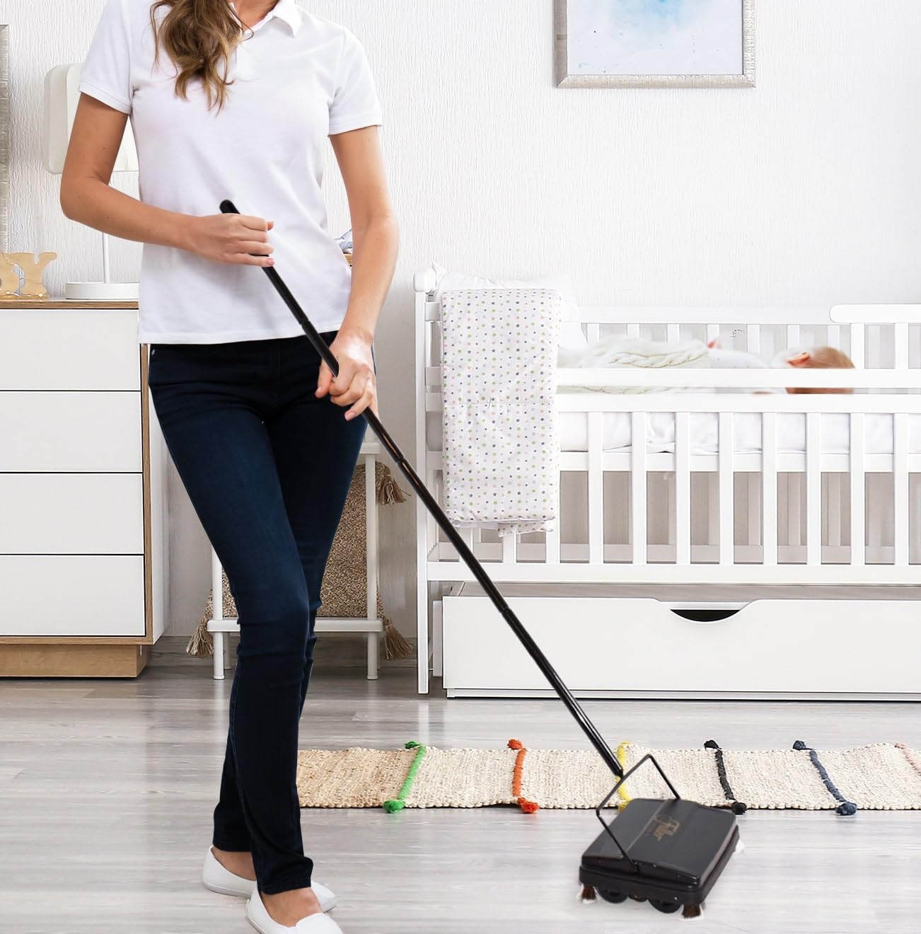 Fuller Brush 17028 Electrostatic Carpet & Floor Sweeper - 9" Cleaning Path - Lightweight - Ideal for Crumby Messes - Works On Carpets & Hard Floor Surfaces - White