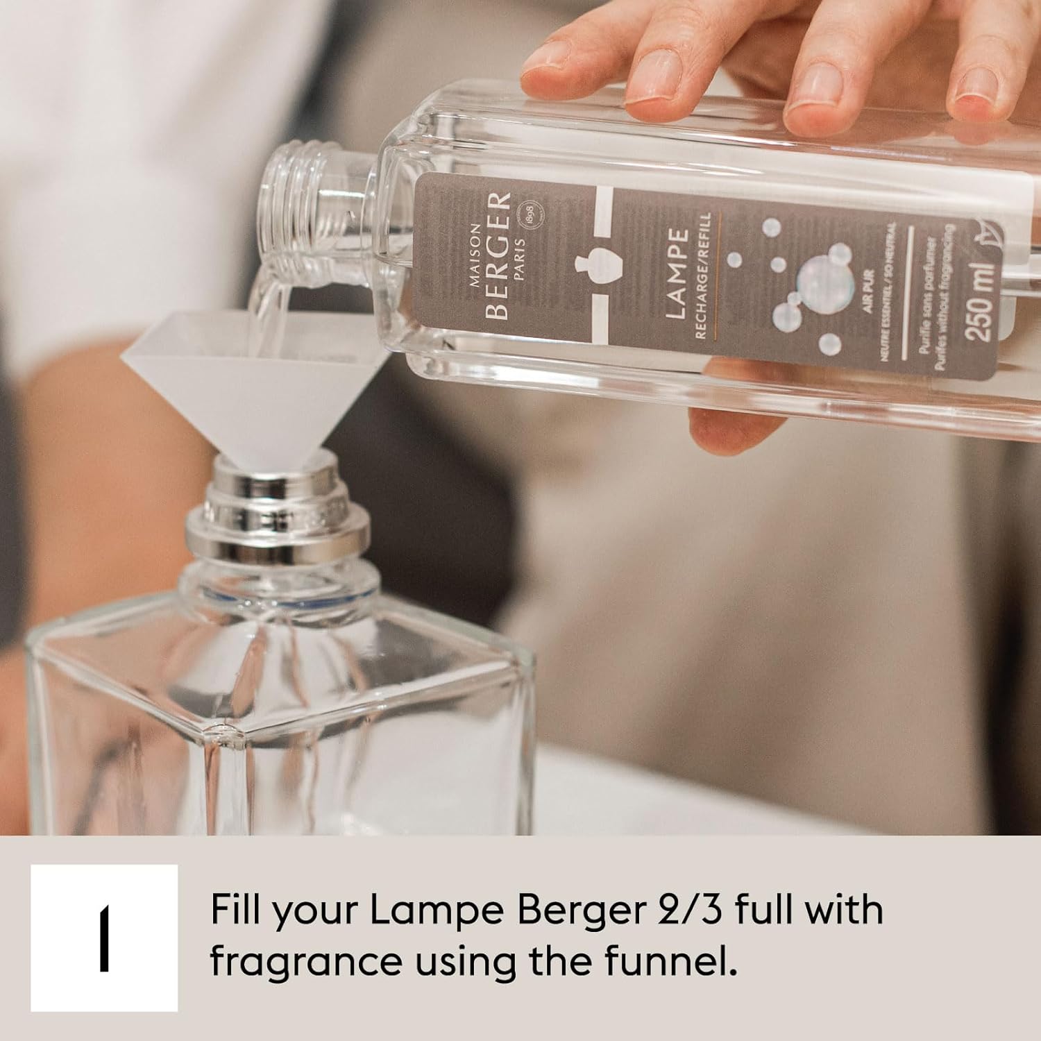 MAISON BERGER - Black Angelica - Lampe Berger Fragrance Refill for Home Fragrance Oil Diffuser - Air Freshener - 33.8 Fluid Ounces - 1 Liter