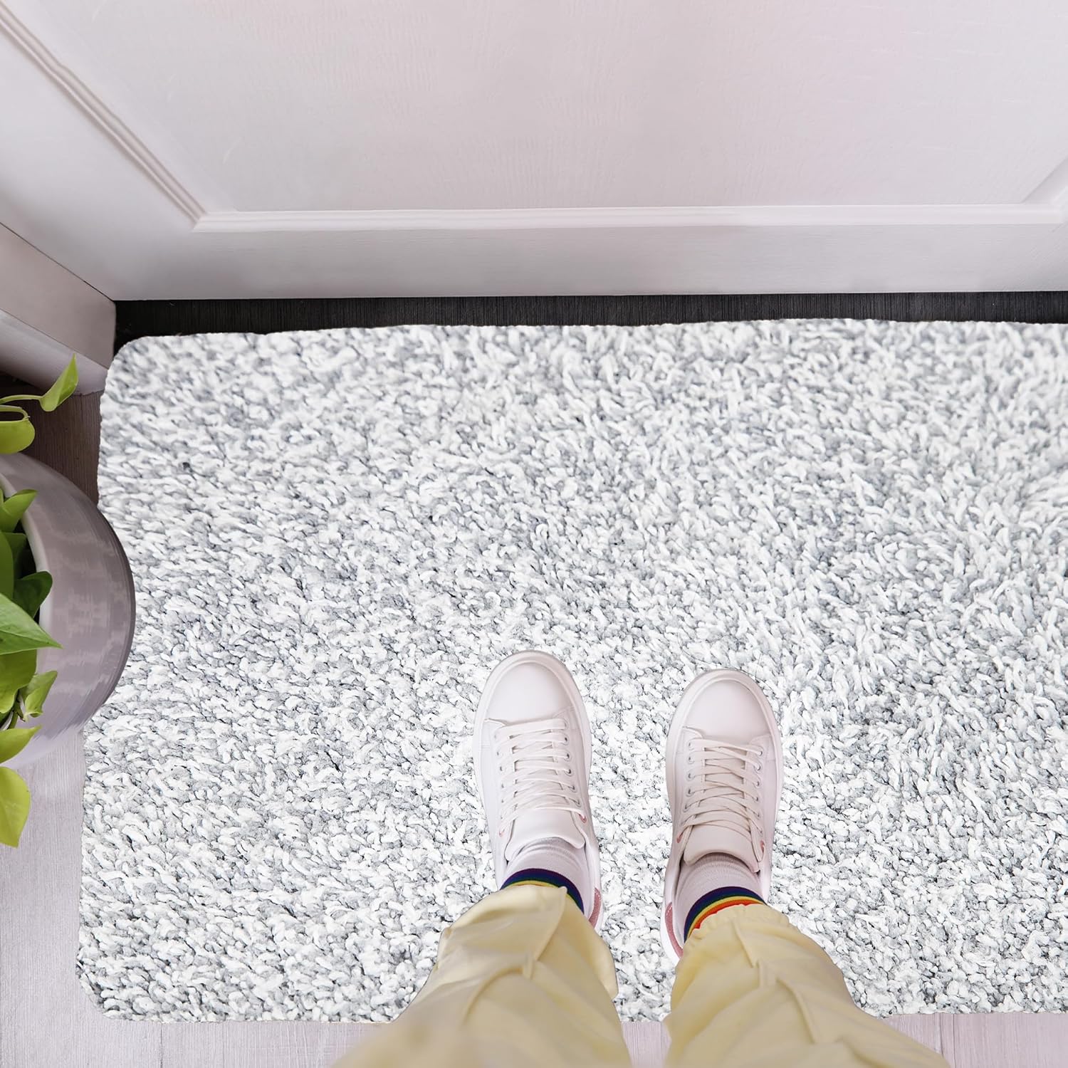 Premium Microfiber Indoor Door Mat – 32"x48" Washable Entry Mat, Non-Slip, Waterproof Backing, Super Absorbent, Low Profile Entryway Doormat for Indoor Entrance