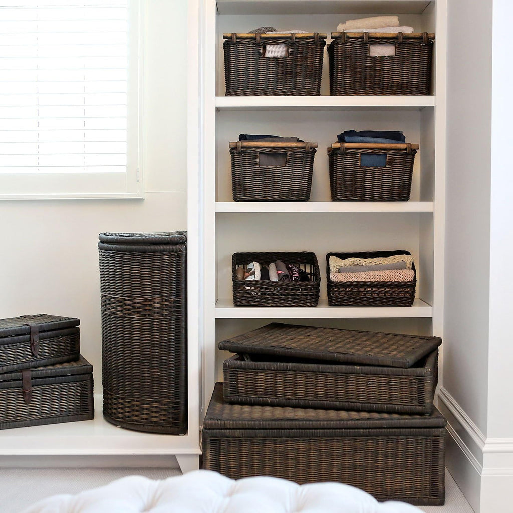The Basket Lady Pole Handle Wicker Storage Basket, Large, 18 in L x 14.5 in W x 9 in H, Antique Walnut Brown