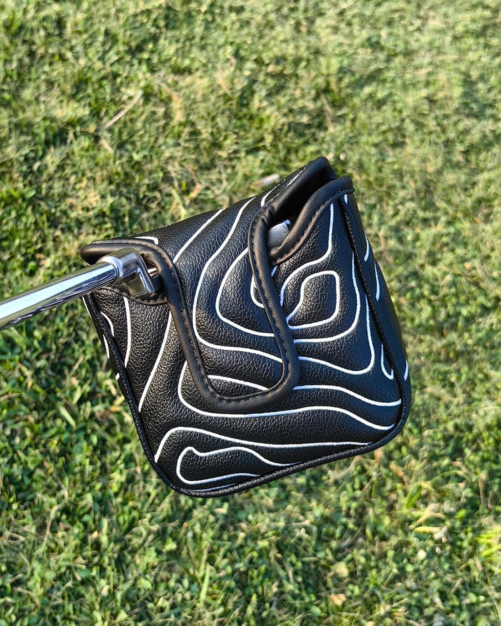 Big Teeth Golf Club Covers Full Set Driver Headcover Fairway Wood Hybrid Golf Club Iron Head Covers, Topographic Edition Putter Cover Leather Golf Head Covers Pure Black, Gifts for Men
