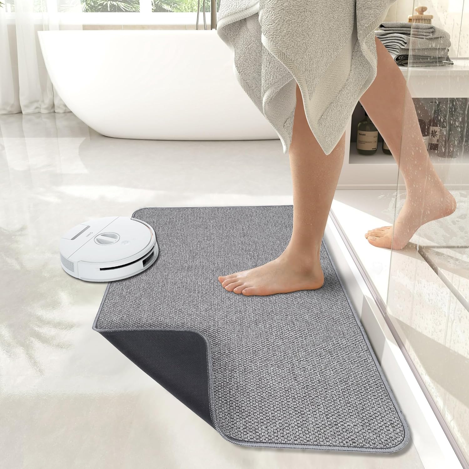 Bath Mat,Ultra Thin Bathroom Runner Rugs,Large Bath Mats for Bathroom,Quick Dry,Non-Slip,Machine Washable,Low Pile,Bath Rug,Shower Outside,Sink,Home Decor Accessories.Grey,1'5"x2'11"（17x35inch）